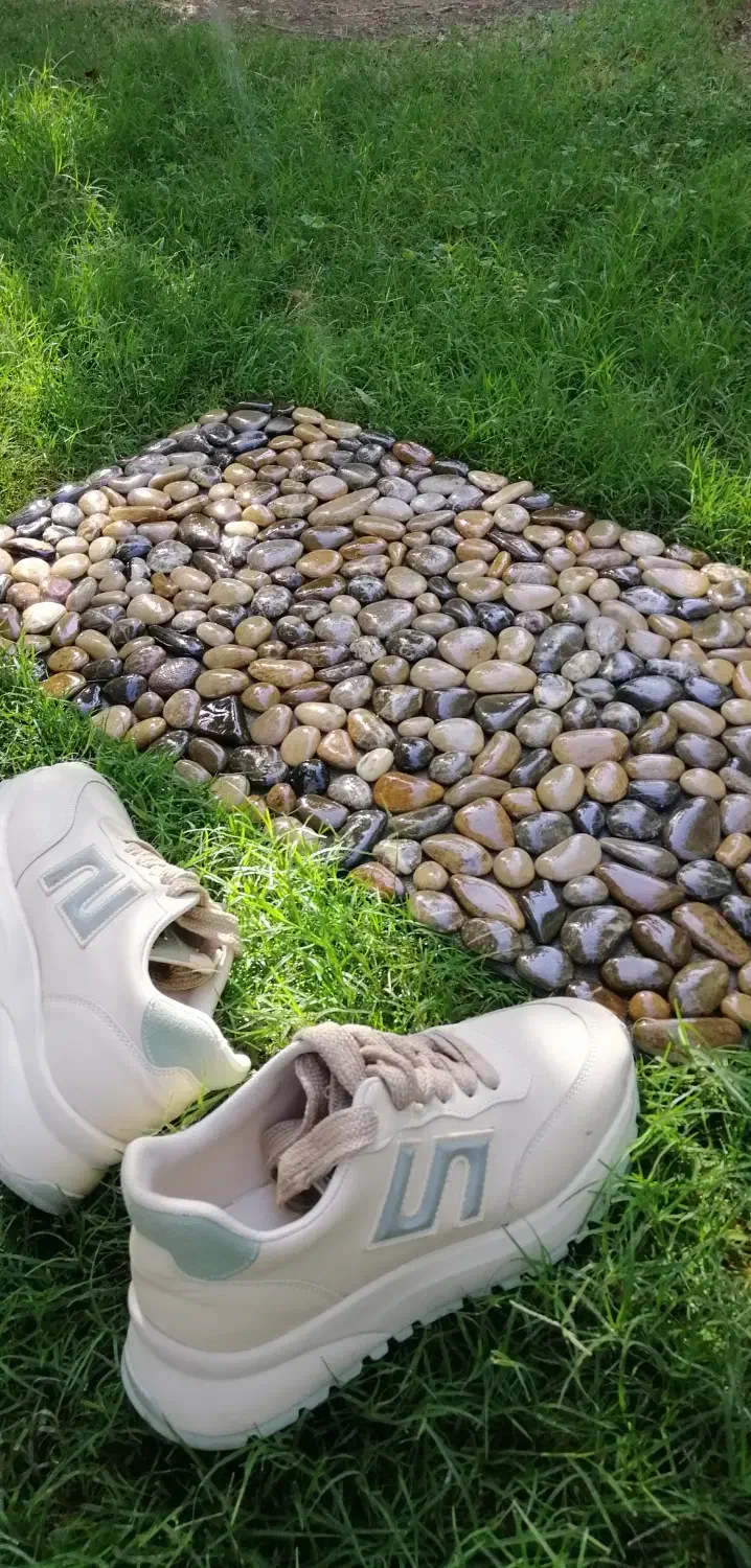 پادری سنگی|پادری|اصفهان, لنبان|دیوار