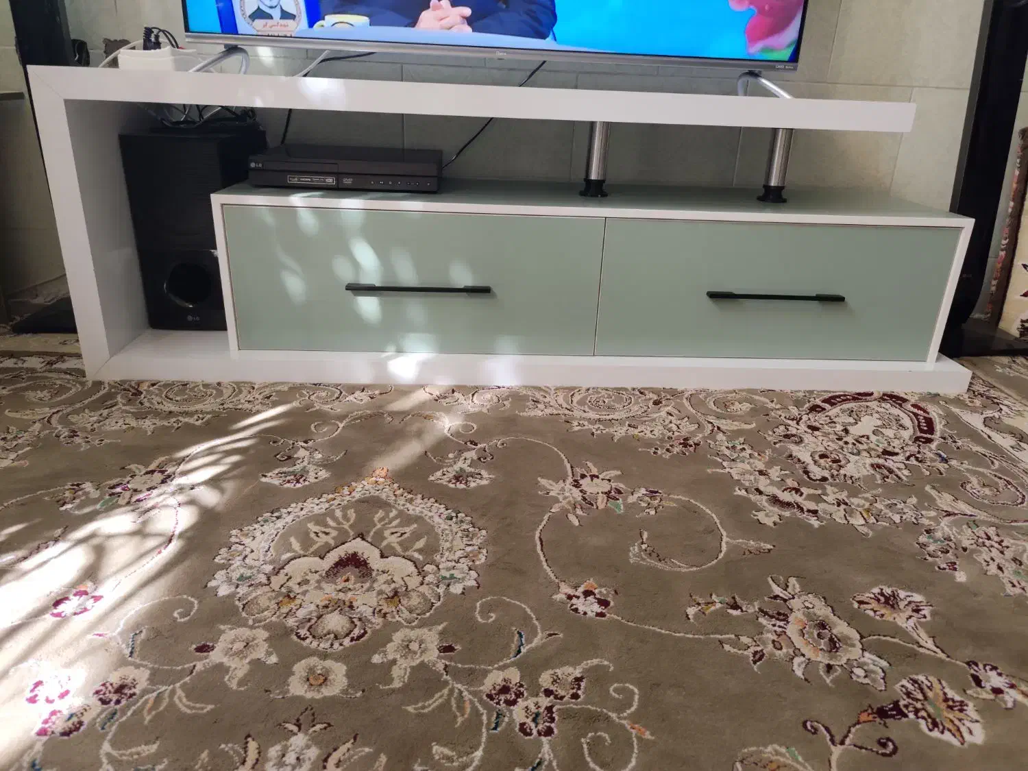 میز تی وی|میز تلویزیون|یزد, |دیوار