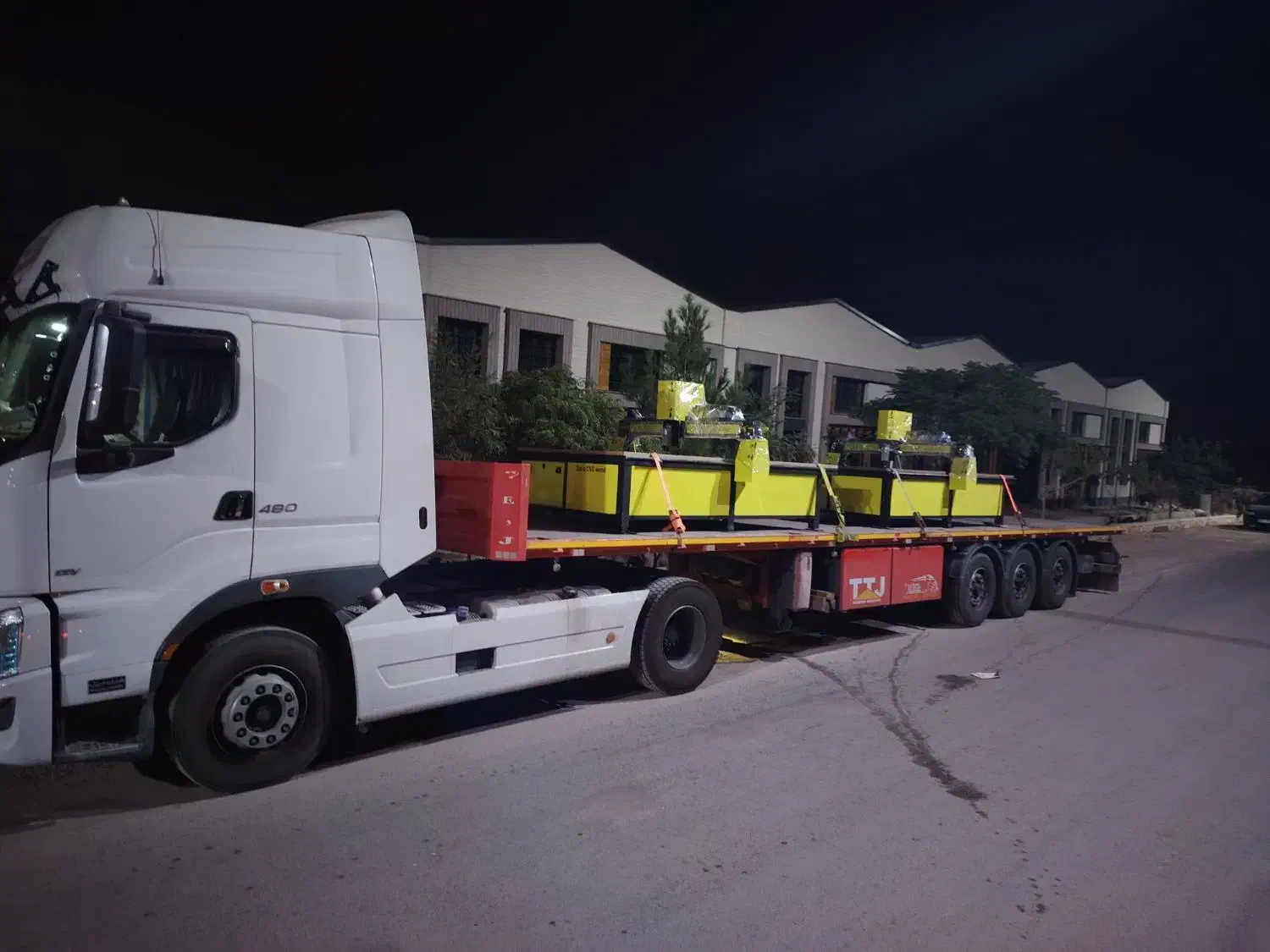 فروش انواع دستگاه cnc چوب و mdf سی ان سی|ماشینآلات صنعتی|کرمان, |دیوار