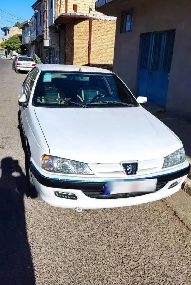 پژوپارس ۴۰۲ درحد|خودرو سواری و وانت|ایرانشهر, |دیوار