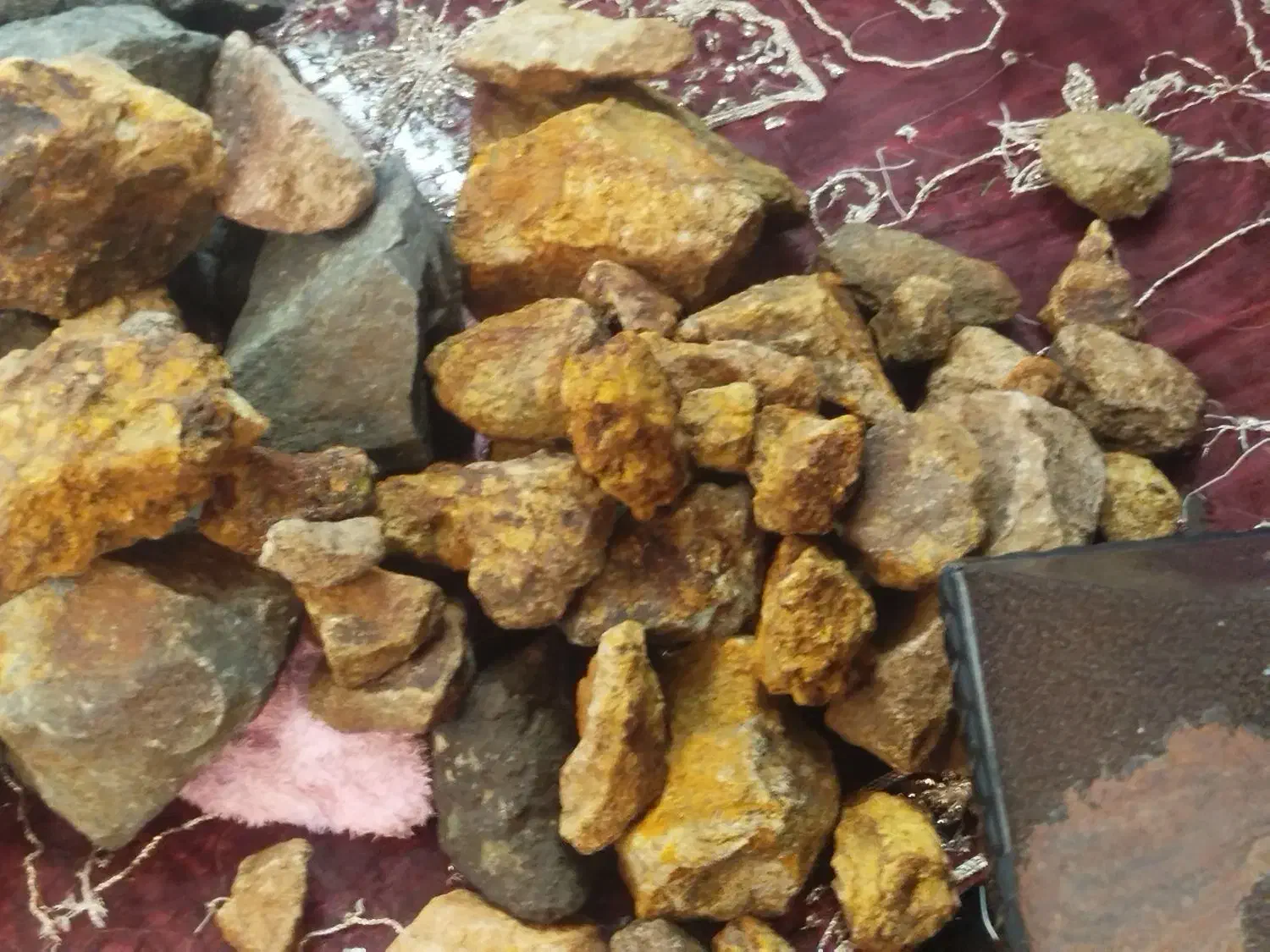 سنگ طلا وشهاب زیبا به صورت یکجا|جواهرات|تهران, جنت‌آباد مرکزی|دیوار