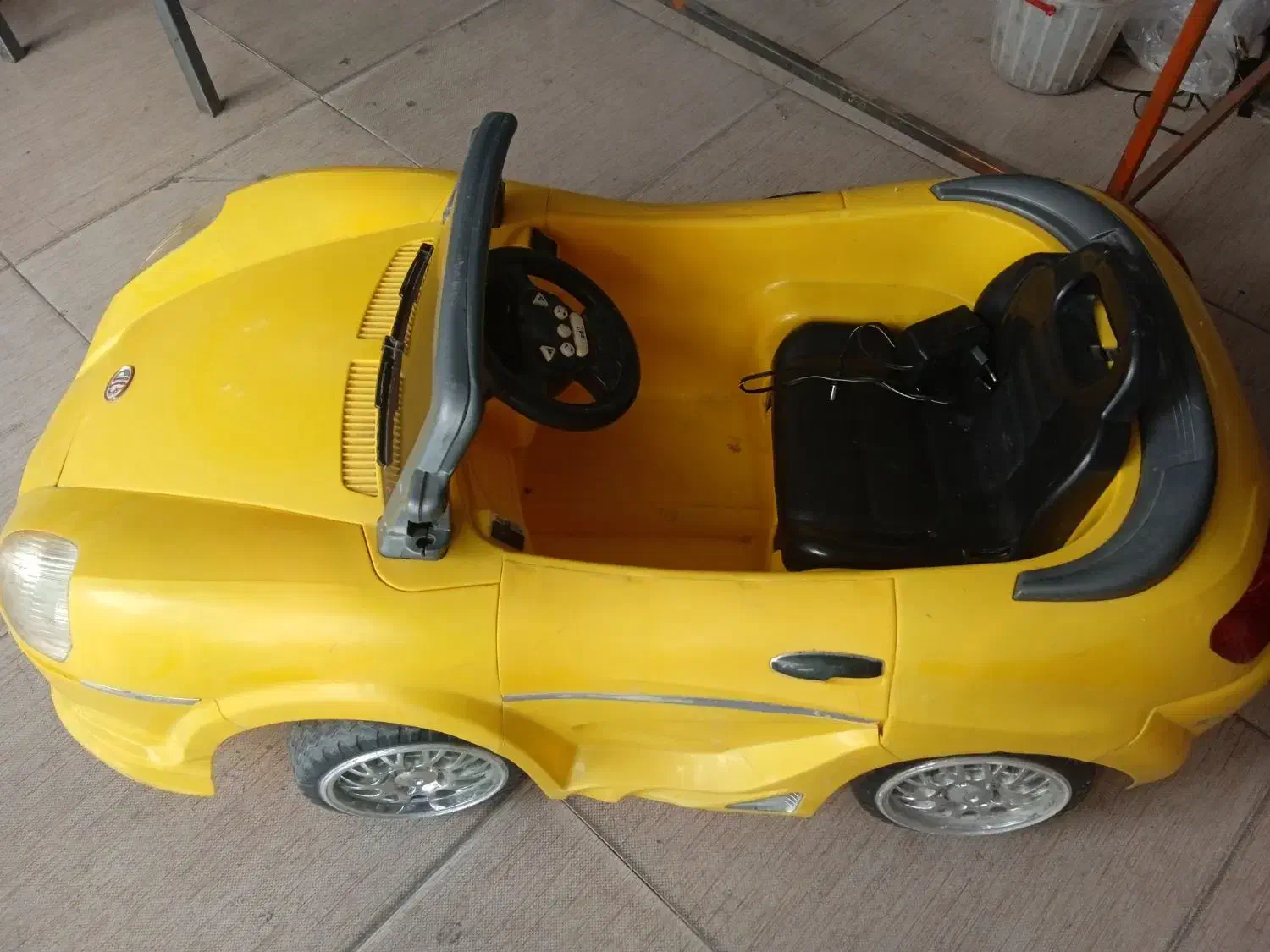 ماشین شارژی کارکرده|اسباب‌‌بازی|مراغه, |دیوار