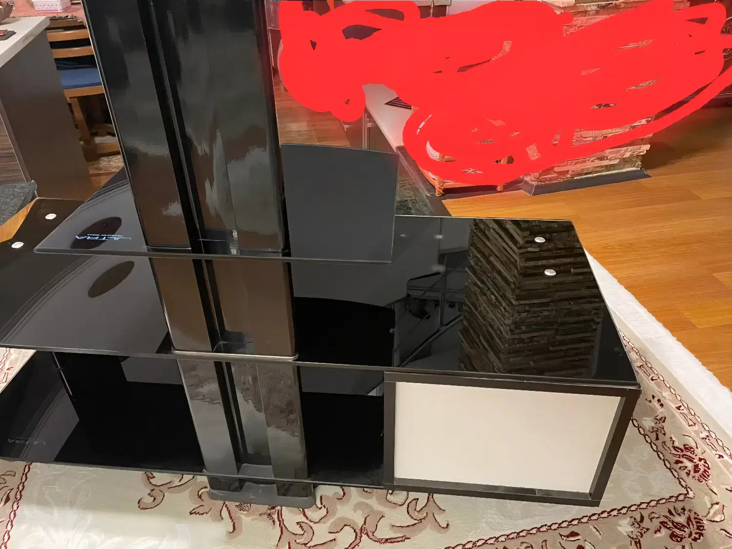 فروش میز تلویزیون تقریبا نو|میز تلویزیون|چالوس, |دیوار