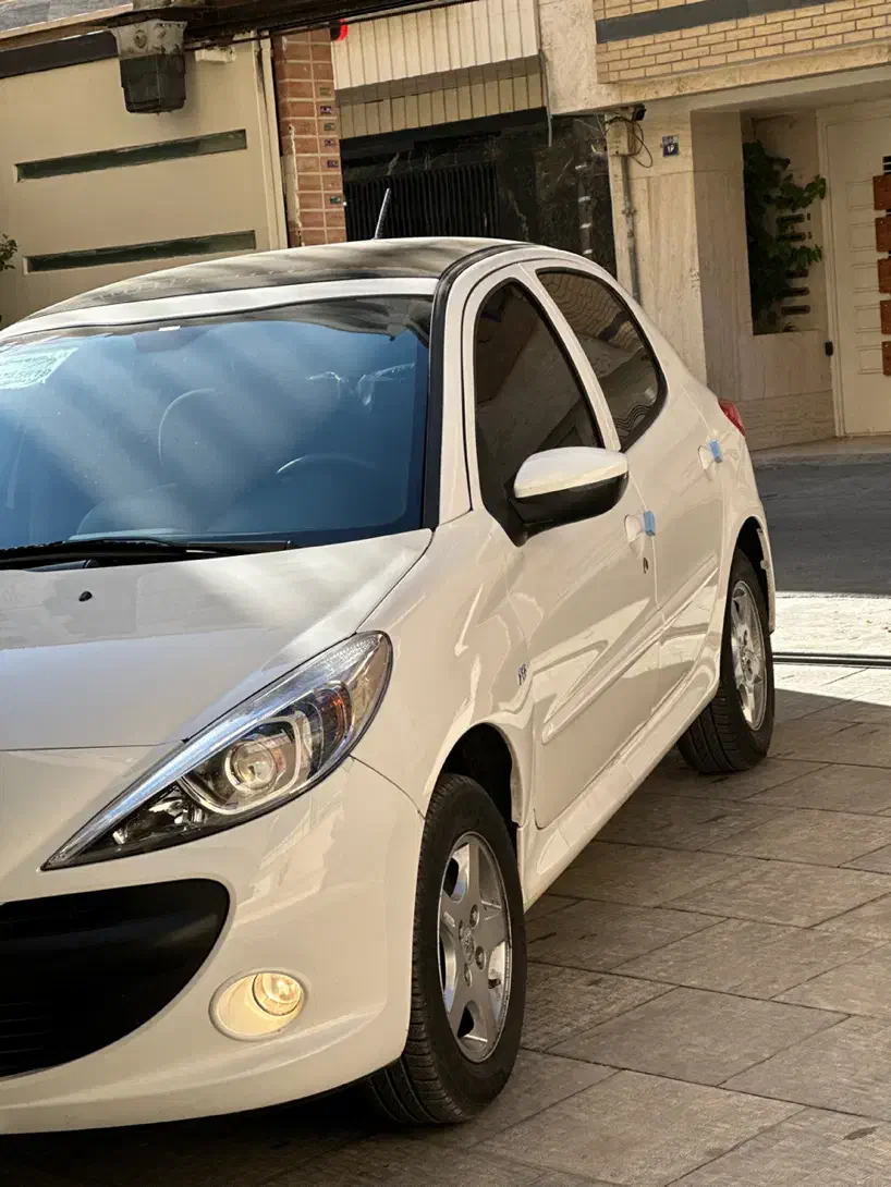 ۲۰۷ پانا/ ۱۴۰۳ اارتقا یافته /گارانتی فعال*|خودرو سواری و وانت|اصفهان, همدانیان|دیوار