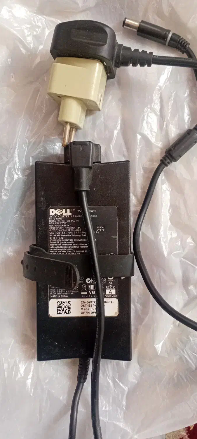 شارژر لپ تاپ دل|قطعات و لوازم جانبی رایانه|کاشان, ولیعصر|دیوار