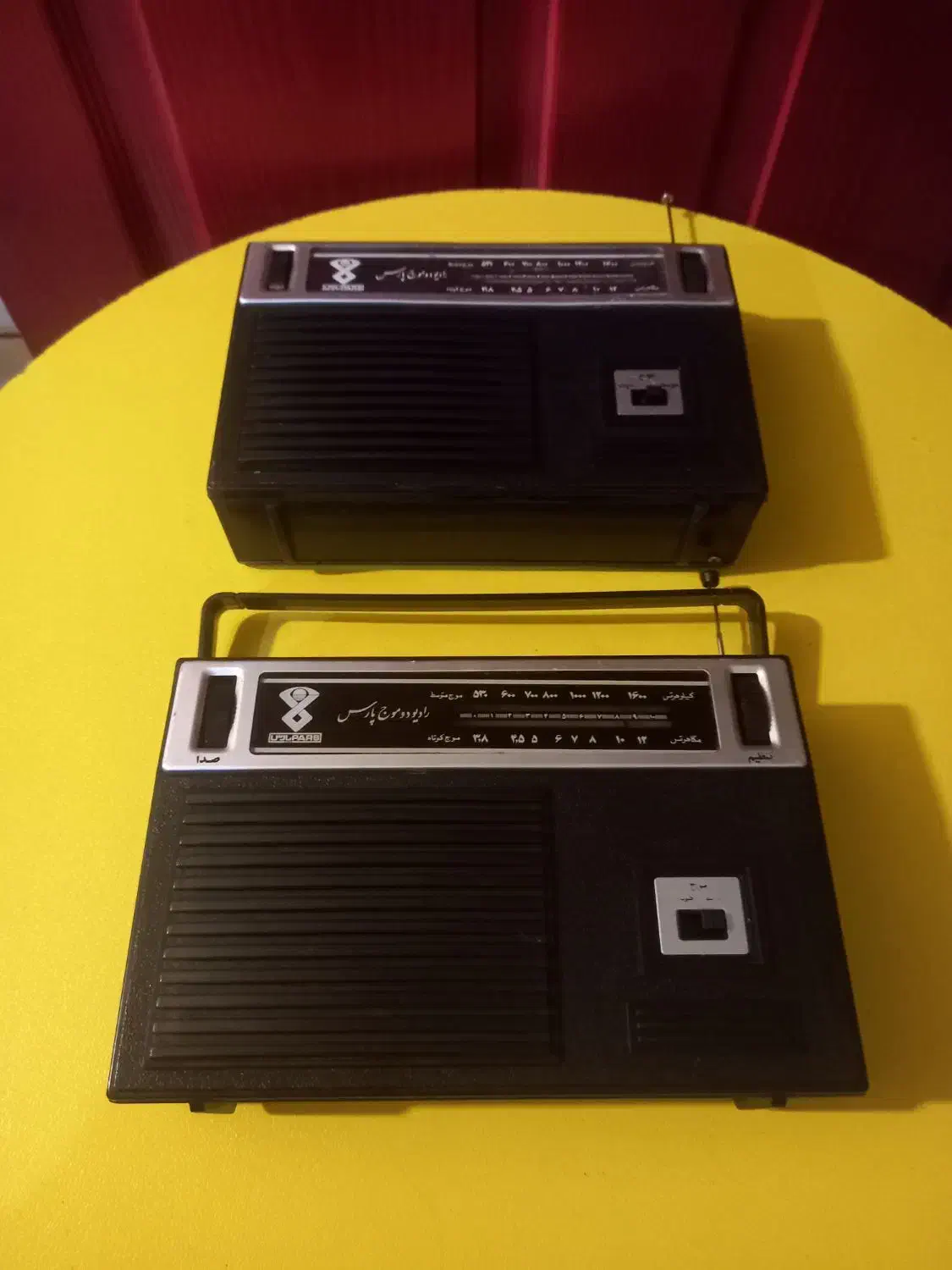 دو رادیو قدیمی یکی سالم ودیگری هم روشن میشه|کلکسیون اشیاء عتیقه|بندرعباس, |دیوار