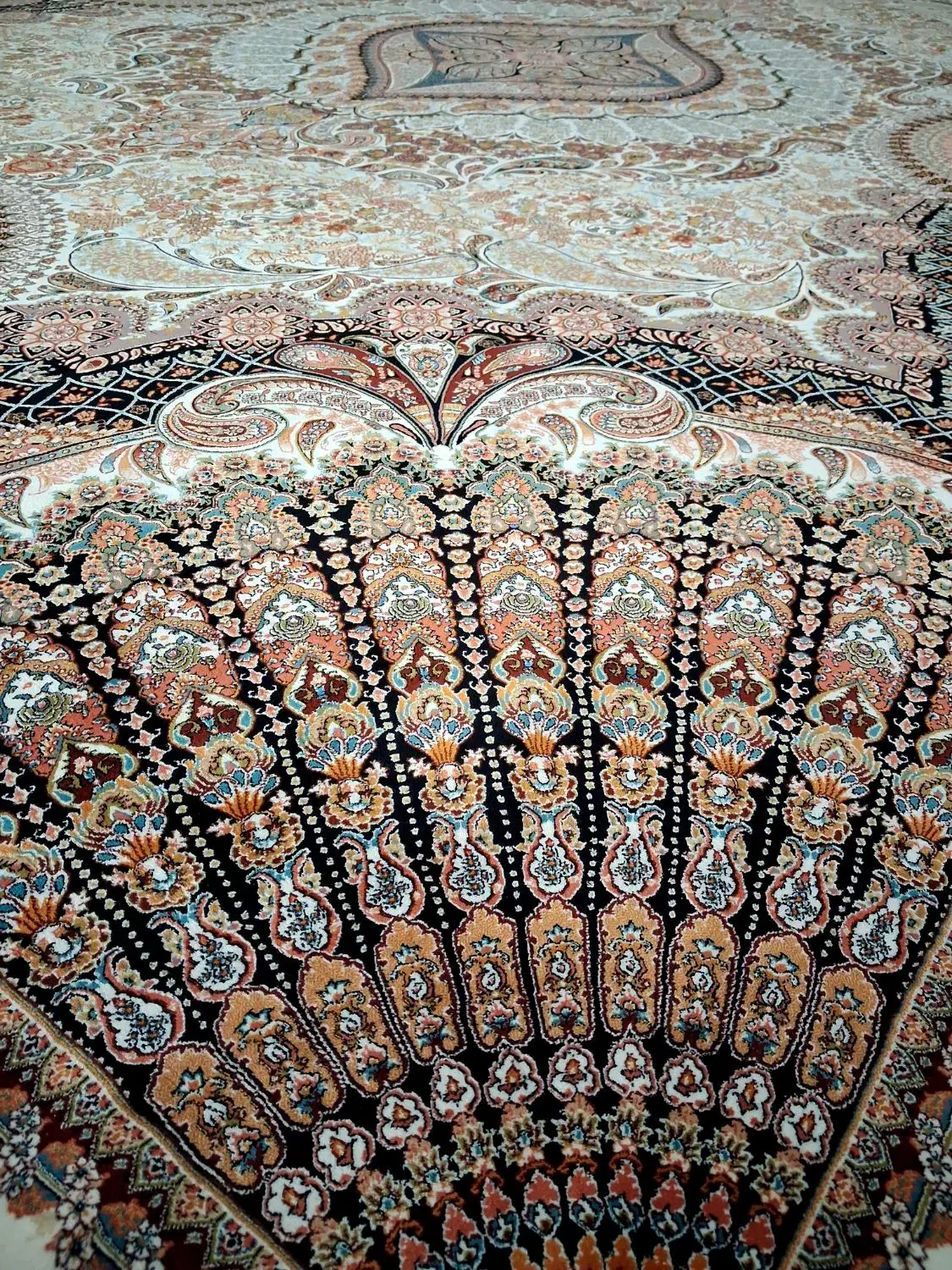 فرش|فرش|قم, نیروگاه|دیوار