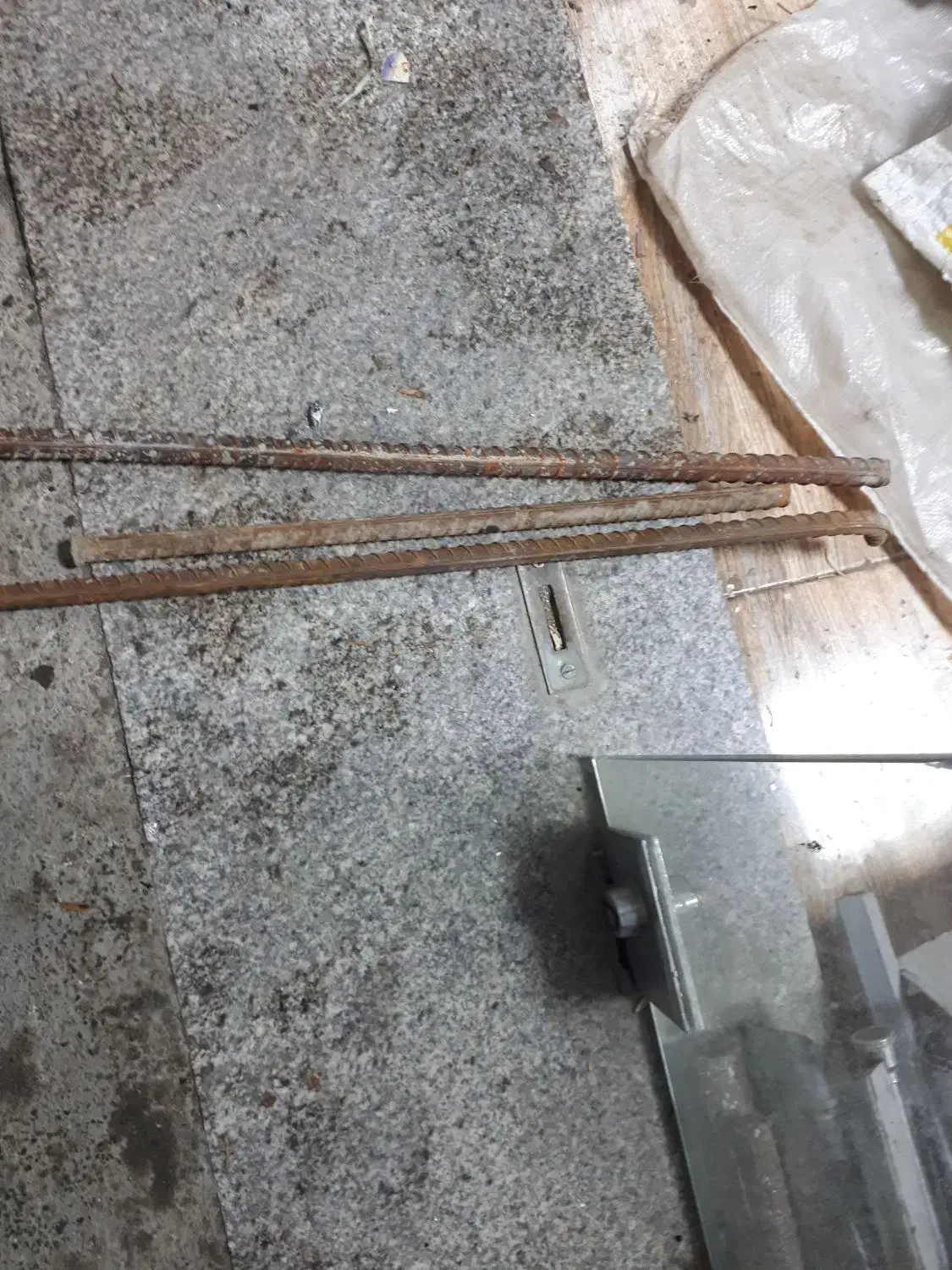 میلگرد نمره۲۰|مصالح و تجهیزات ساختمان|سنندج, |دیوار