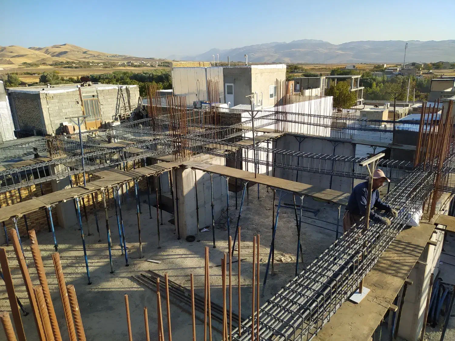 ارماتور بندی.  تخصصی|خدمات پیشه و مهارت|کامیاران, |دیوار