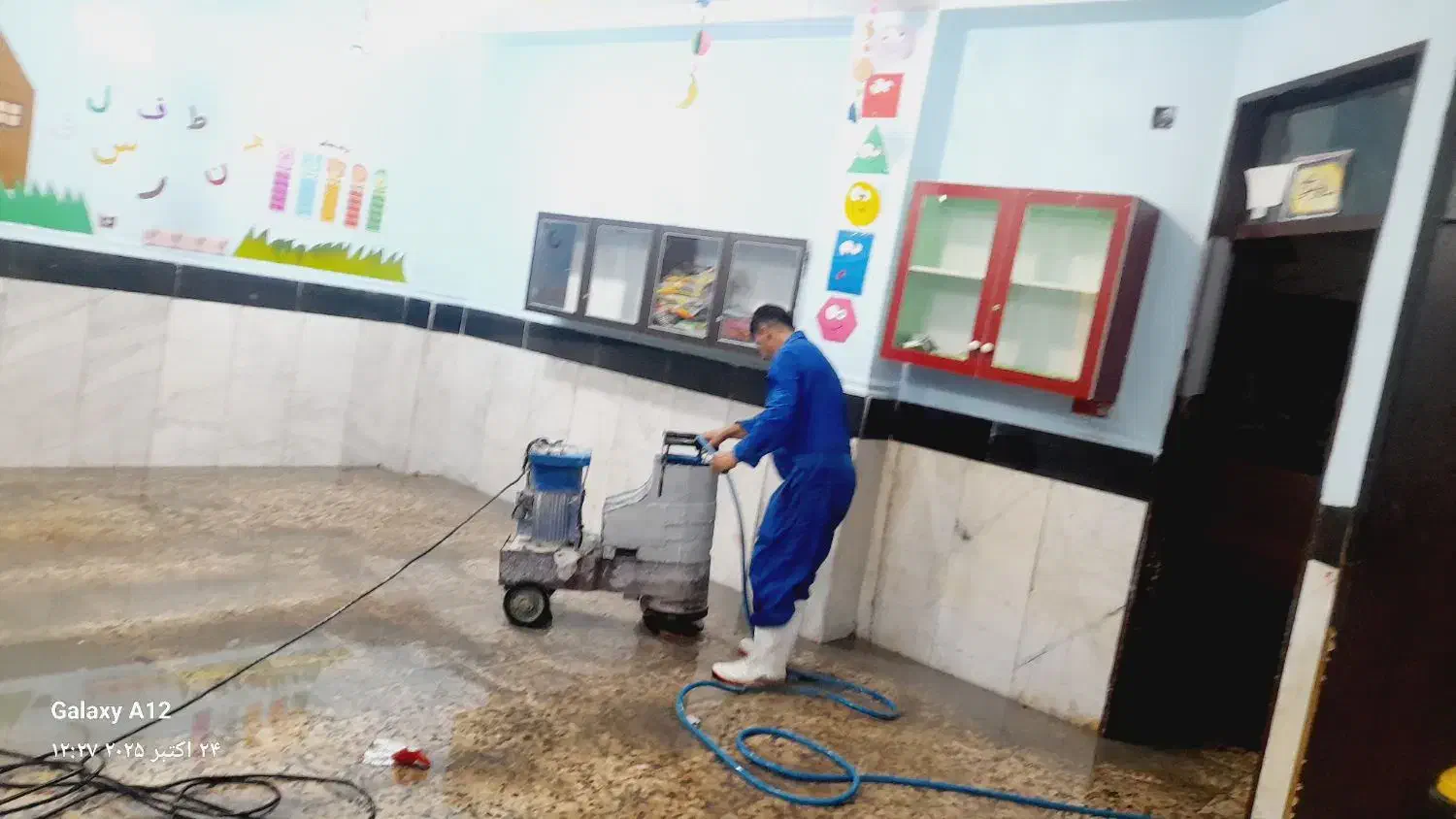 کفسابی|خدمات نظافت|دیلم, |دیوار