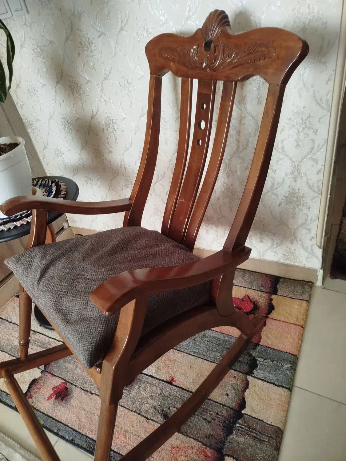 صندلی راک|صندلی و نیمکت|محمدشهر, محمدشهر|دیوار