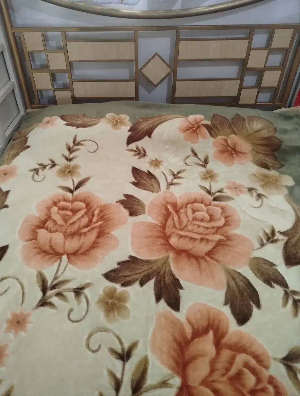 تخت دونفره سالم|تخت و سرویس خواب|ملایر, |دیوار