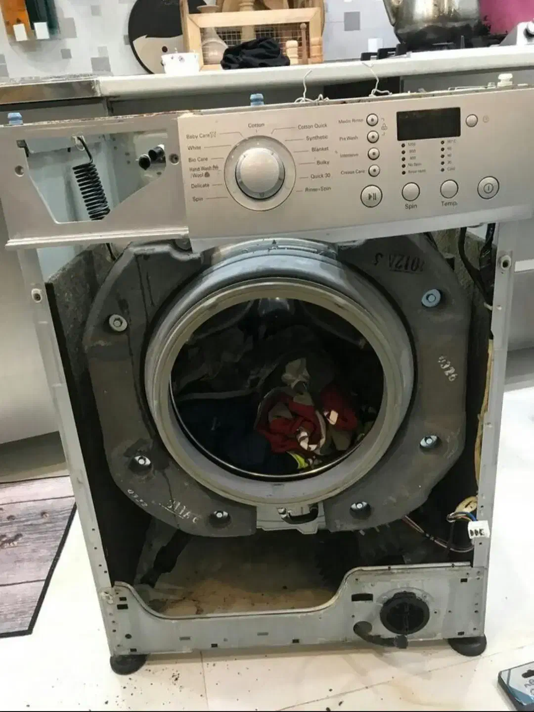 تعمیر لباسشویی ،یخچال ،ظرفشویی، اسپلیت، کولر گازی|خدمات پیشه و مهارت|لاهیجان, انقلاب|دیوار