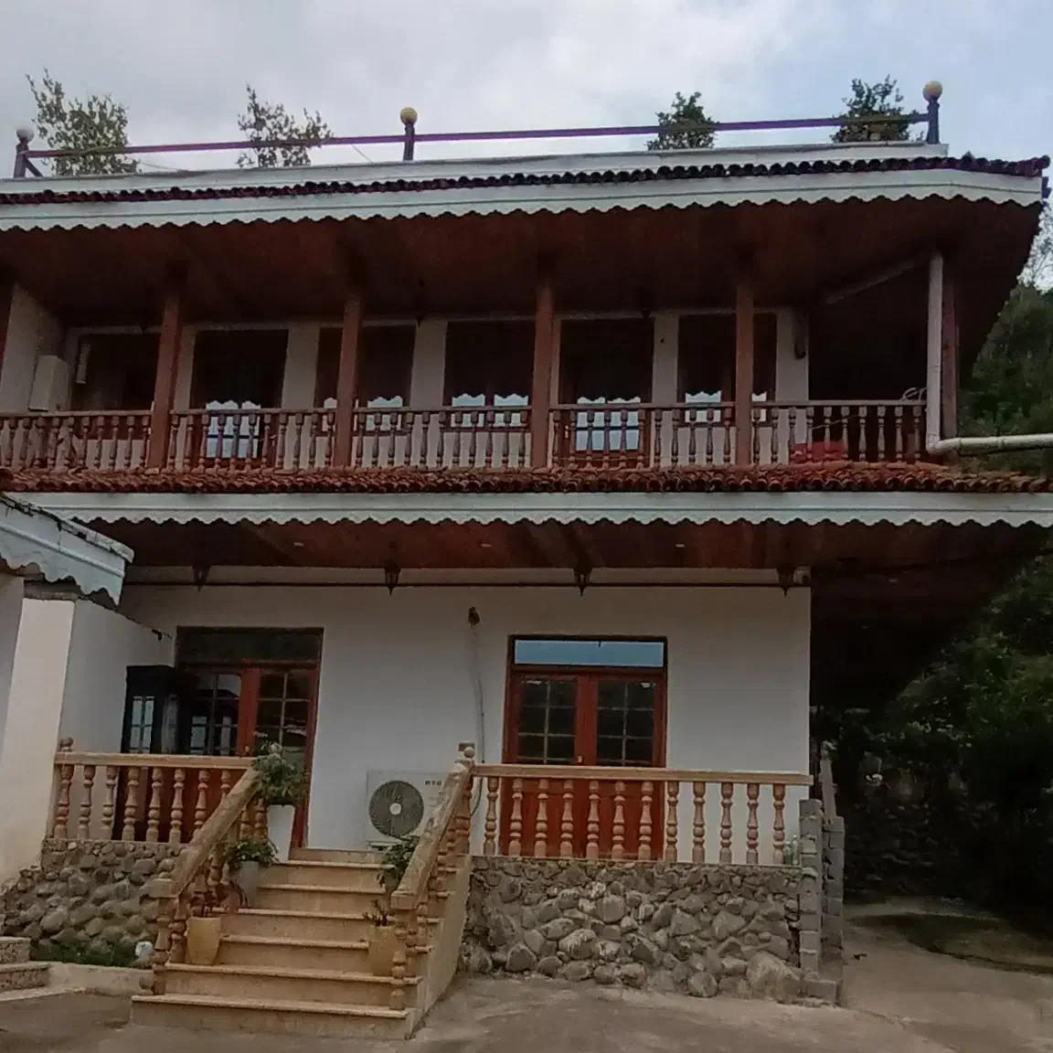 ویلا اجاره ای در اطاقور جاده بلوردکان عمارت چای|اجارهٔ کوتاه‌مدت ویلا و باغ|اطاقور, |دیوار