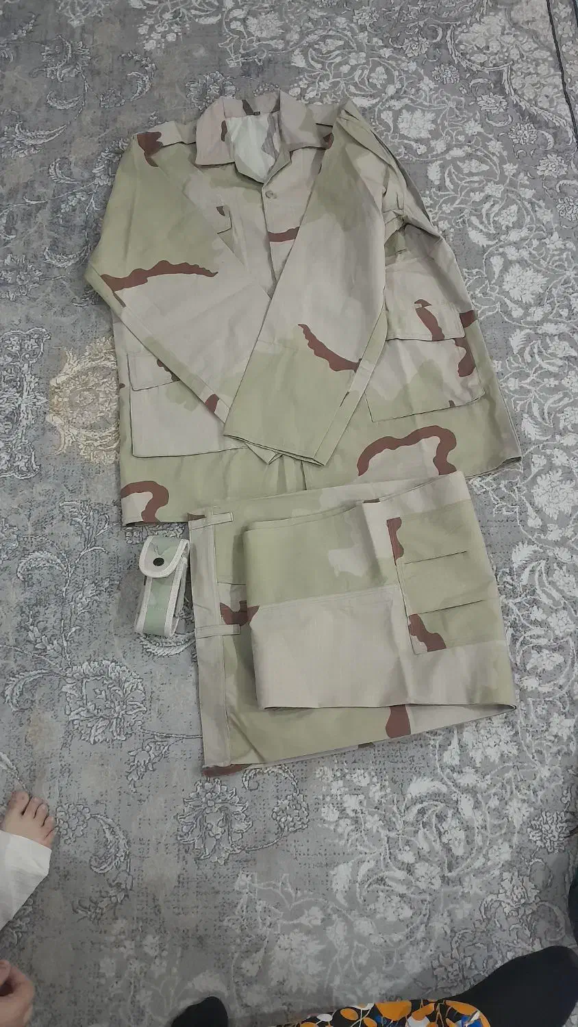 لباس نظامی|لباس|زاهدان, |دیوار