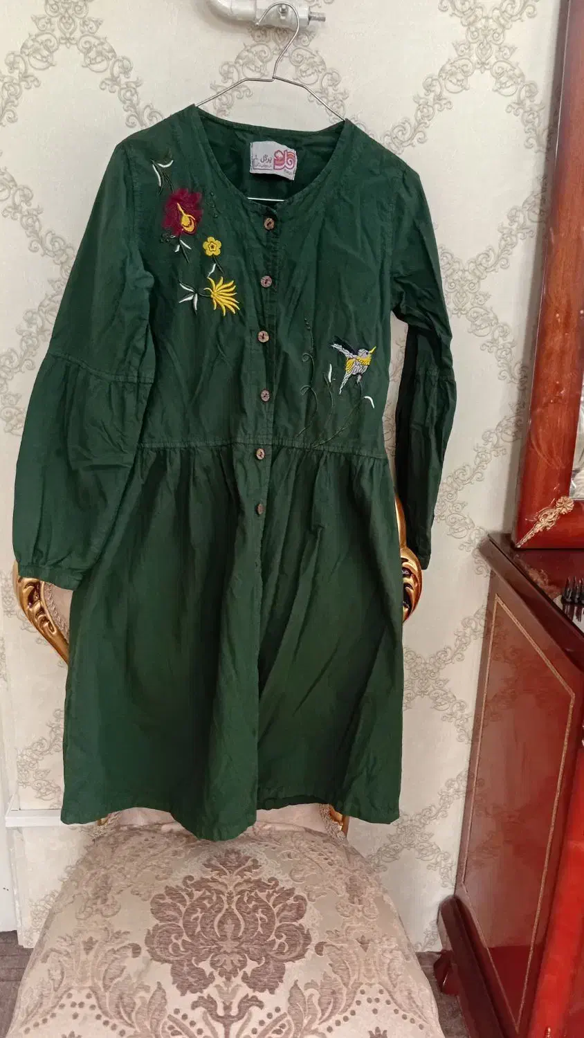 مانتو|لباس|مرند, |دیوار