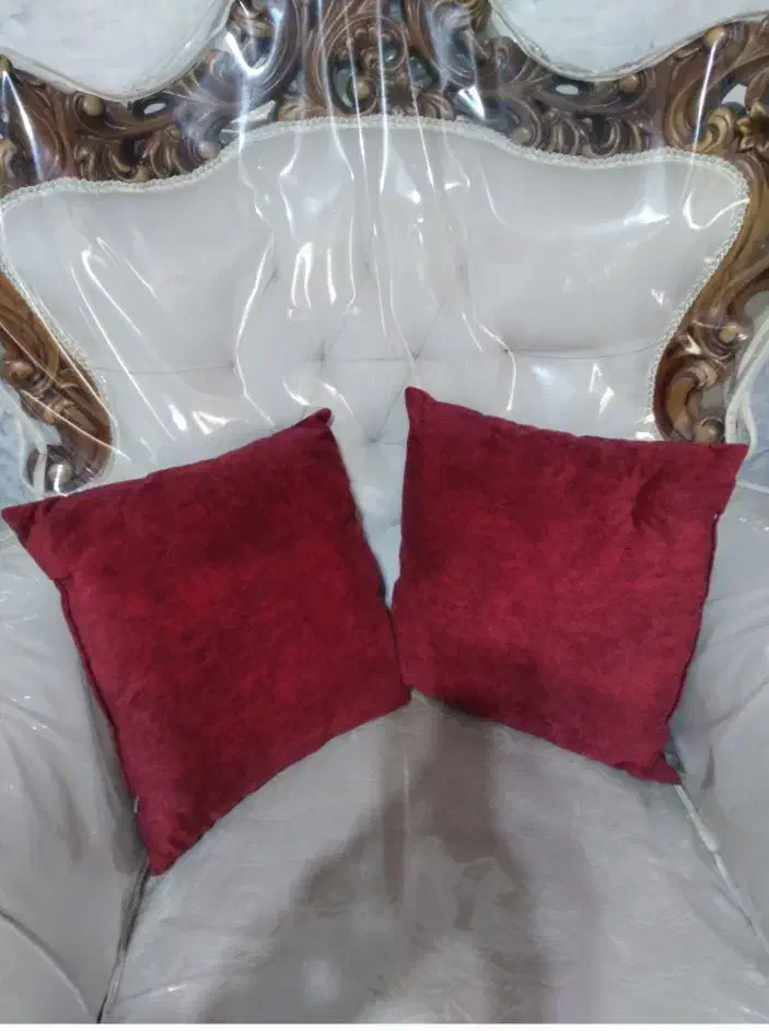 دو عدد کوسن .|تخت و سرویس خواب|تهران, اکباتان|دیوار