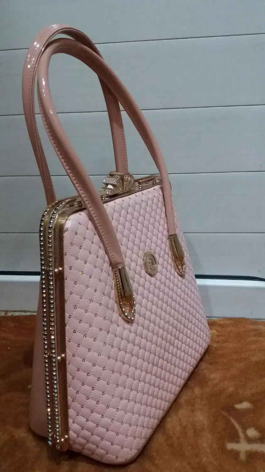 کیف مجلسی و اداری|کیف، کفش، کمربند|ری, دیلمان|دیوار