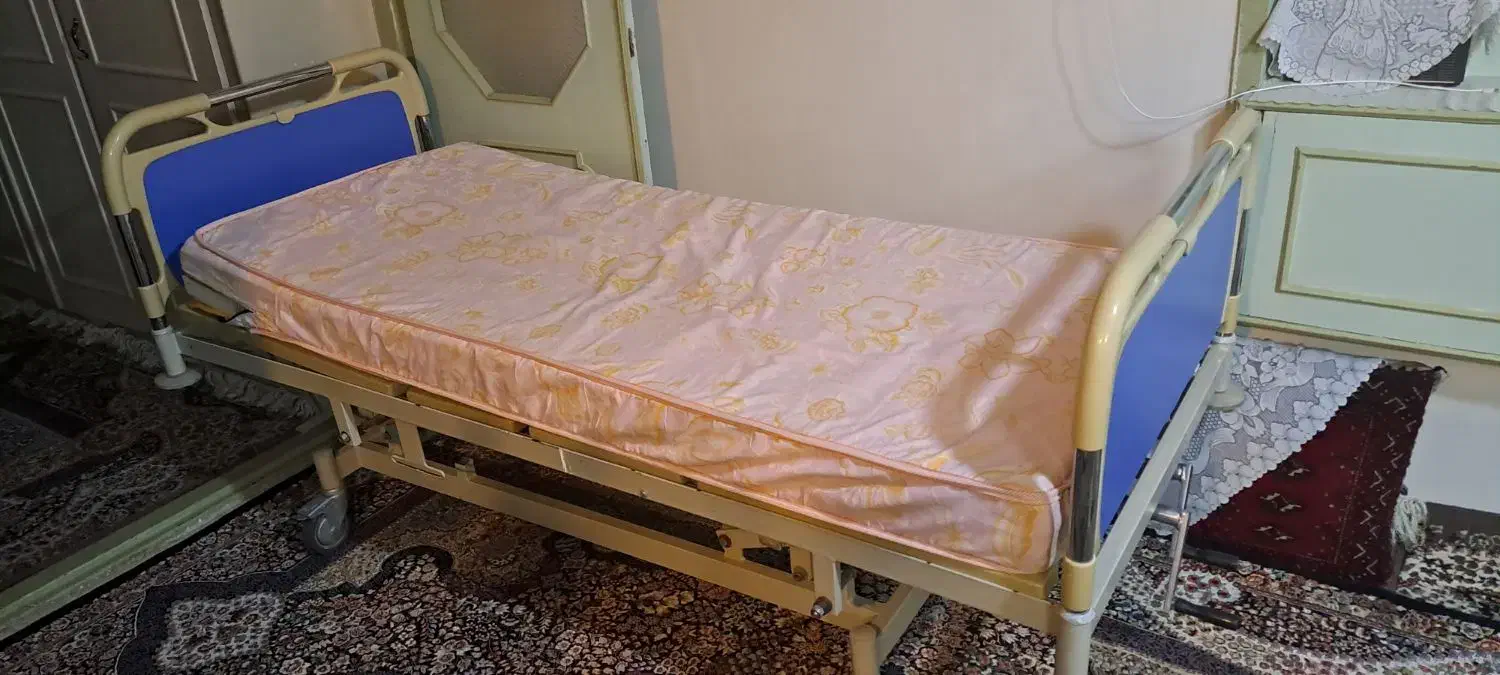 تخت بیمارستانی|تخت و سرویس خواب|مشهد, کارگران|دیوار