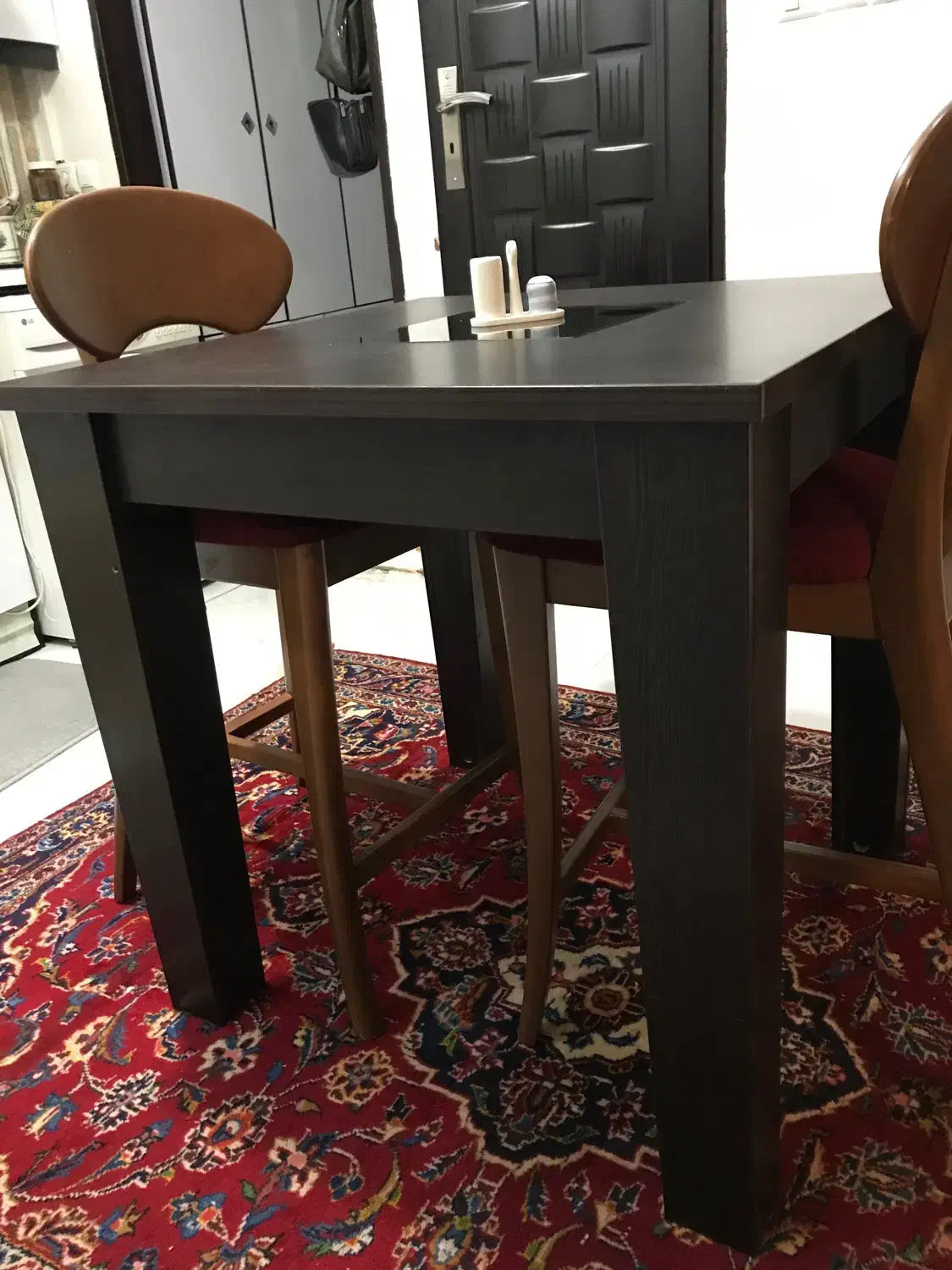 میز ناهار خوری دو نفره|میز و صندلی غذاخوری|رشت, دباغیان|دیوار