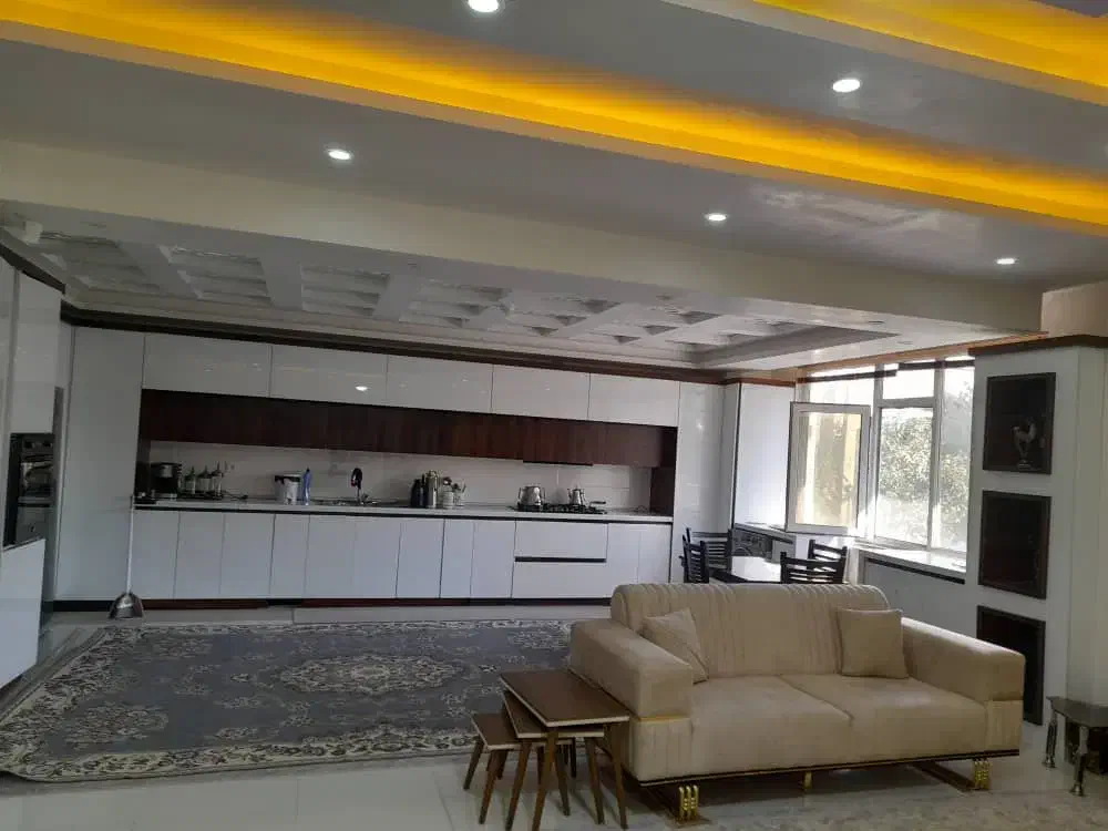 تک واحدی ۱۹۵متر/بر خیابان اصلی/معاوضه با ویلایی|فروش آپارتمان|دورود, |دیوار