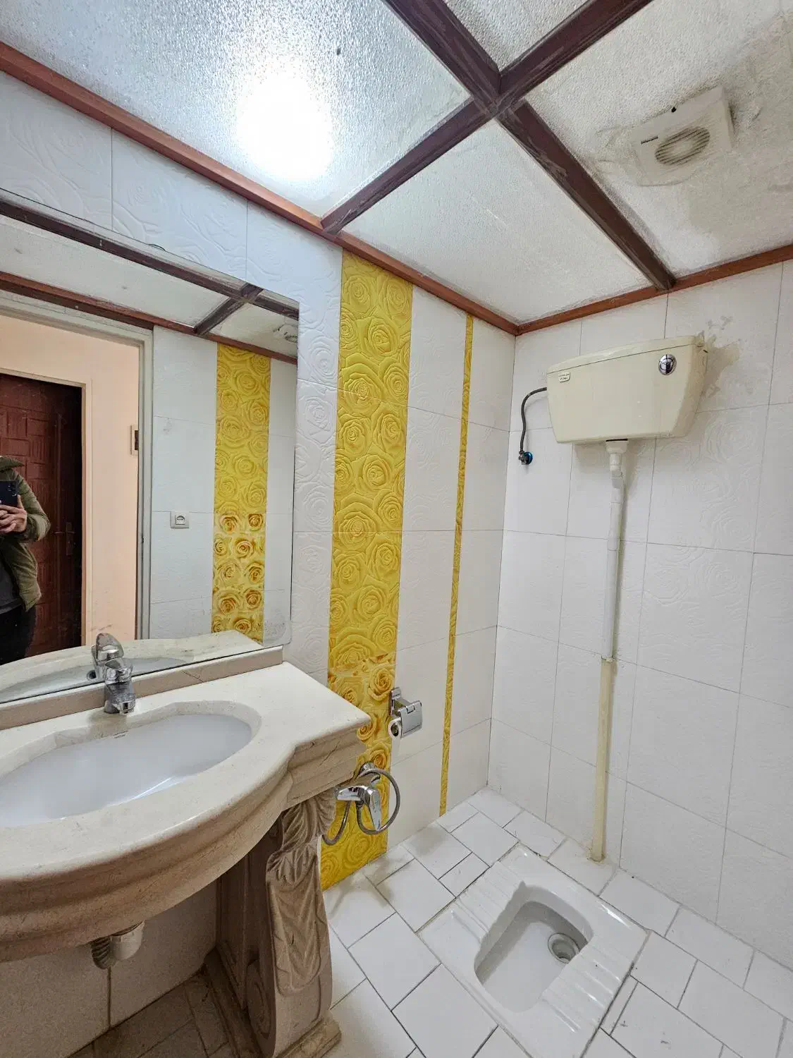 ۱۰۵ متر/خوش نقشه/کوچه پهن/فول امکانات