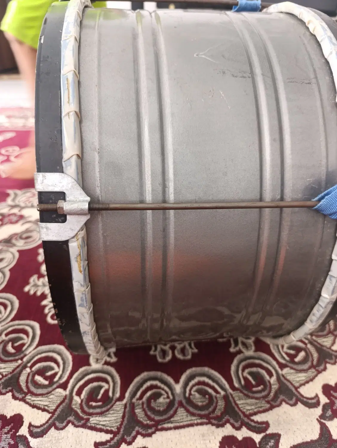 طبل|درام و پرکاشن|قرچک, میرزائی جنوبی|دیوار