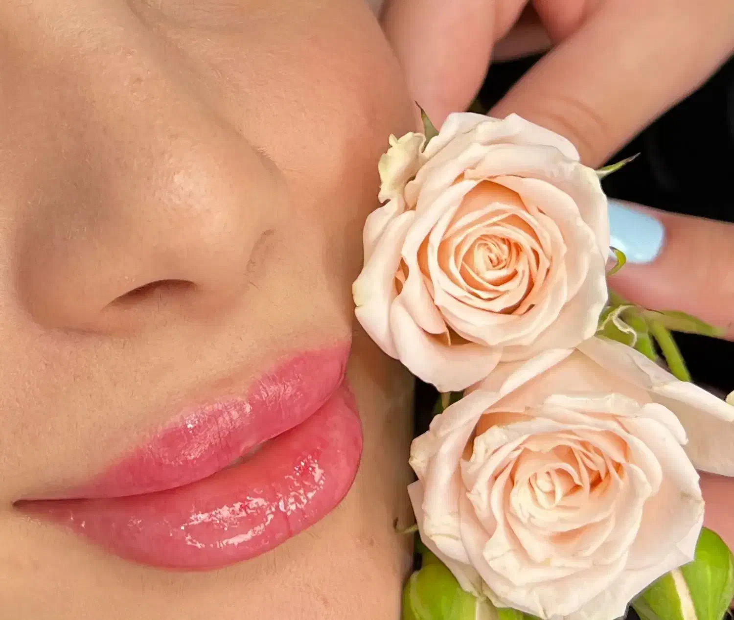 تخفیف ویژه میکرو ابرو و شید لب|خدمات آرایشگری و زیبایی|برازجان, |دیوار