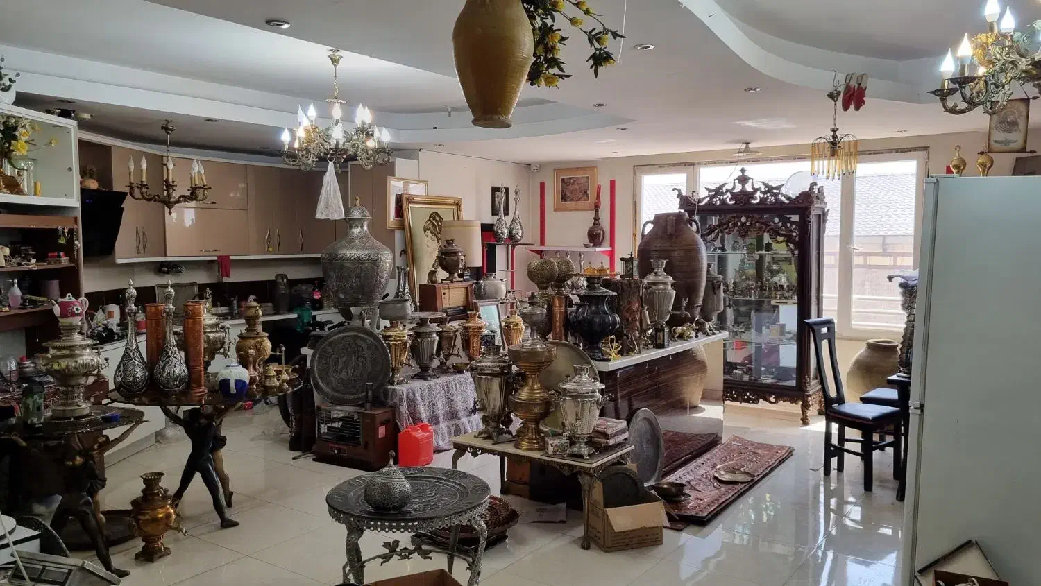 آنتیک فروشی نقره فروشنده و (خریدار ) لوازم قدیمی|کلکسیون اشیاء عتیقه|کرج, کوی زنبق|دیوار