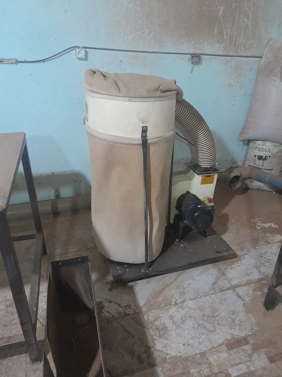 مکنده  تک قلو|ابزارآلات|قلعه نو, |دیوار