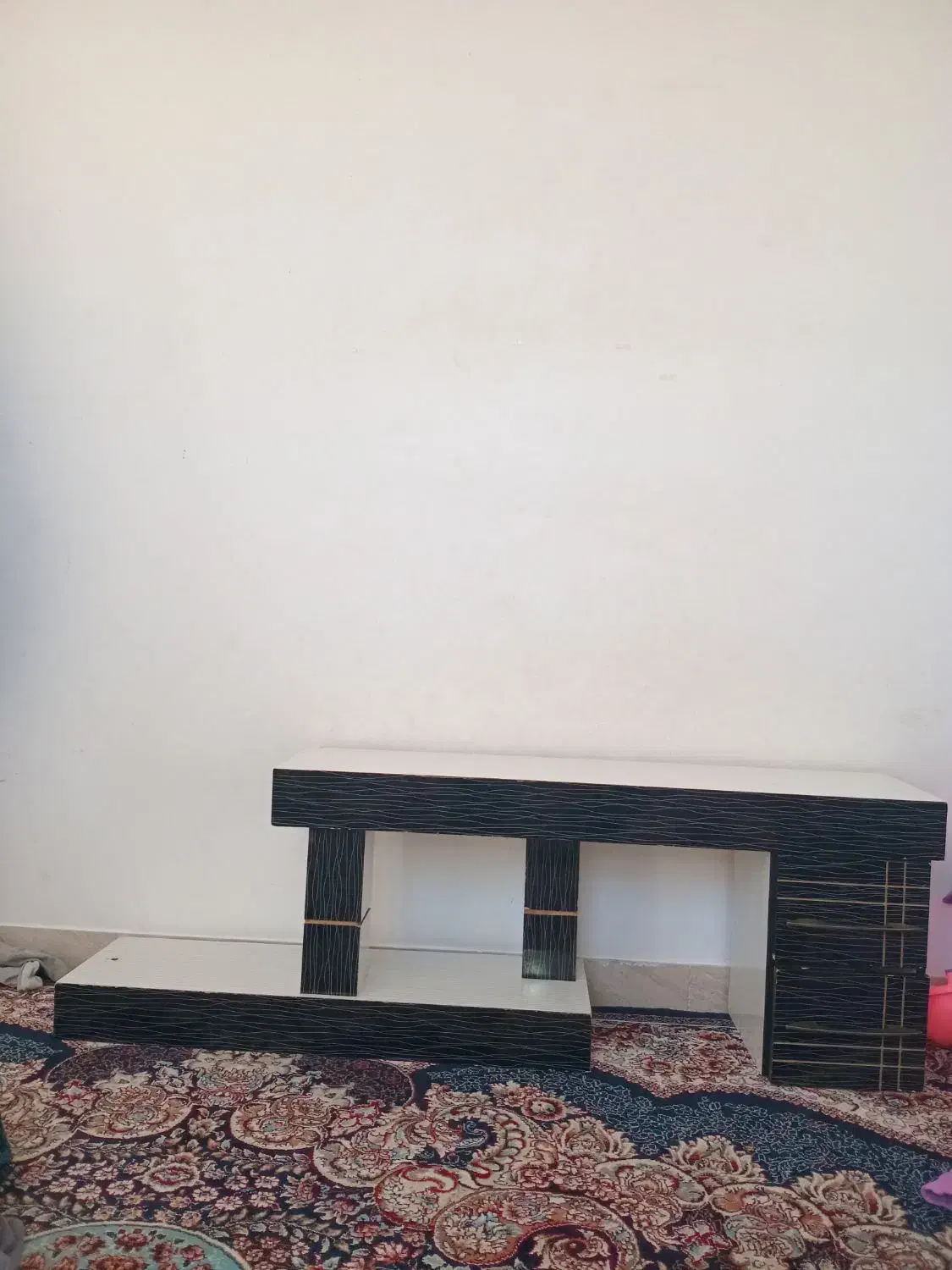 زیر تلویزیون ام دی اف با دو عدد کشو.|میز تلویزیون|نورآباد ممسنی, |دیوار