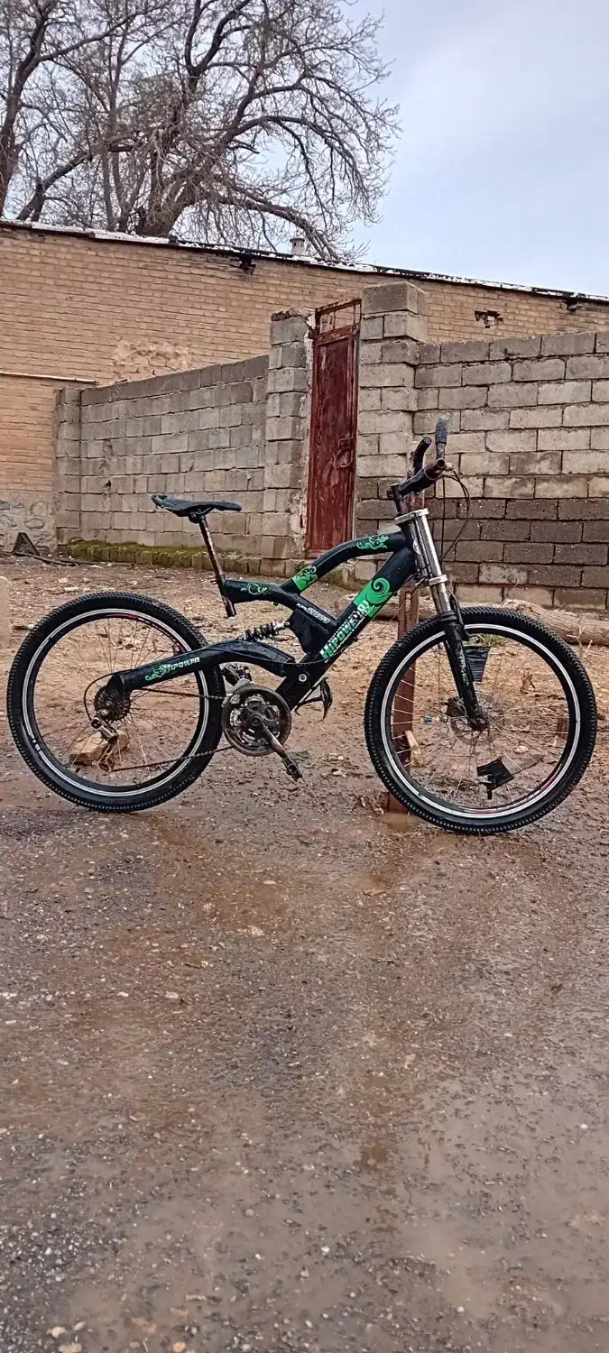 دوچرخه26|دوچرخه، اسکیت، اسکوتر|صحنه, |دیوار