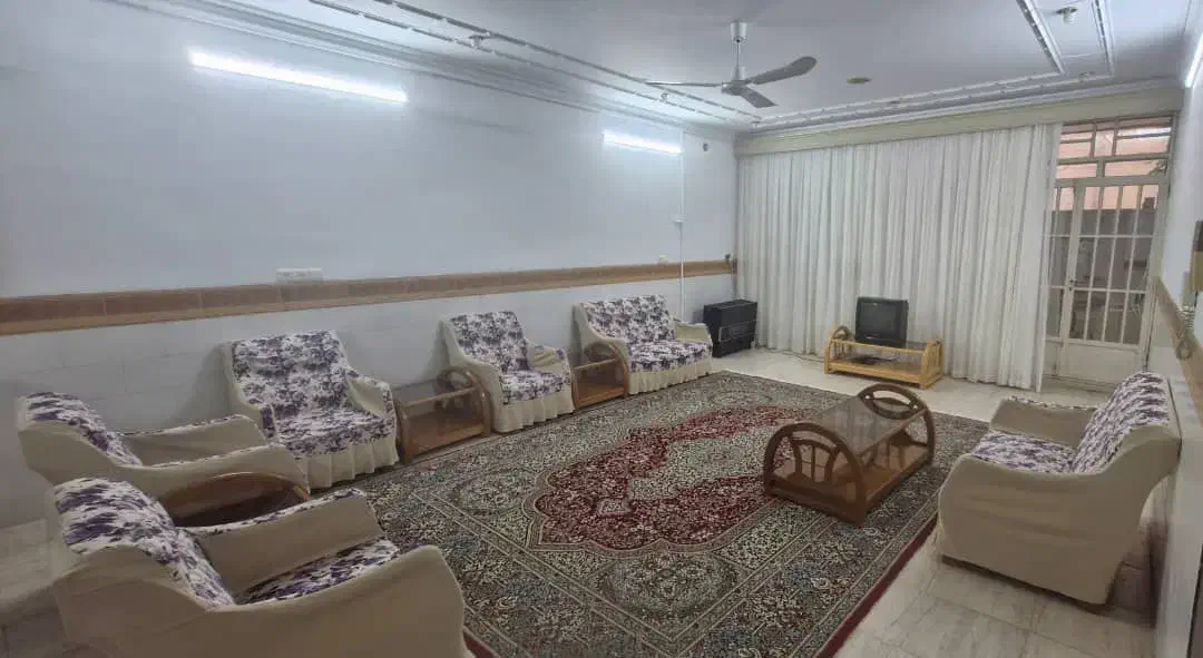 اجاره روزانه/هفتگی/ماهانه آپارتمان ۱۳۰ متری|اجارهٔ کوتاه‌مدت آپارتمان و سوئیت|یزد, |دیوار