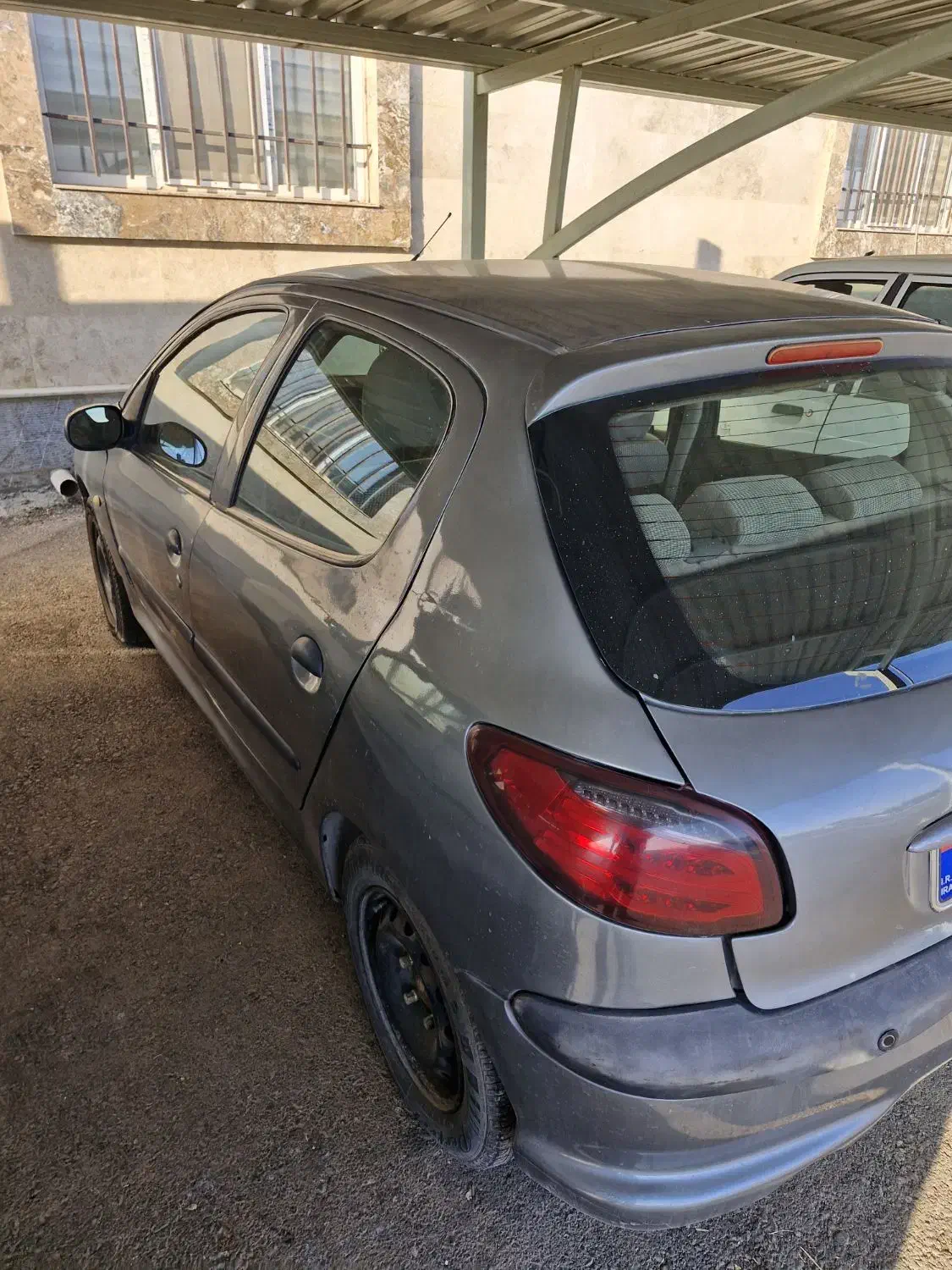 ۲۰۶ مدل ۹۵ خاکستری|خودرو سواری و وانت|زرندیه, |دیوار