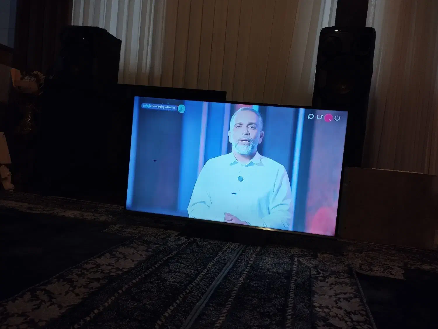 40اینچ|تلویزیون و پروژکتور|همدان, |دیوار