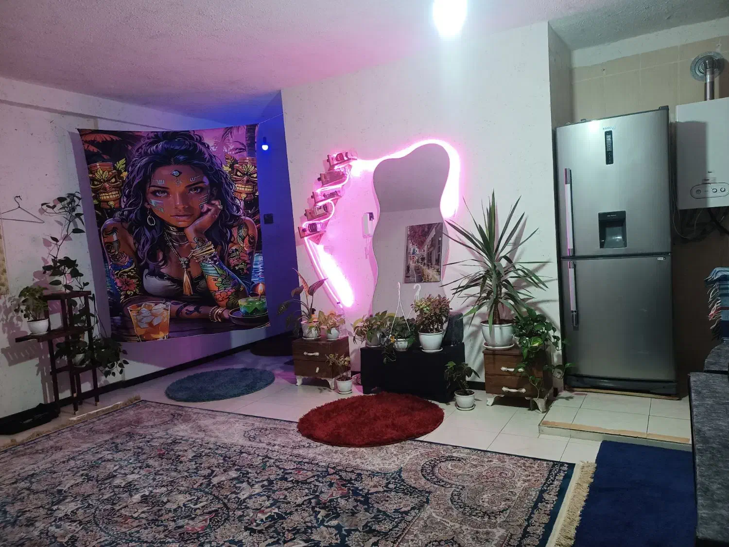 اجاره منزل مبله/شیک و مرتب/صدرا|اجارهٔ کوتاه‌مدت آپارتمان و سوئیت|شیراز, شهرک گلستان|دیوار