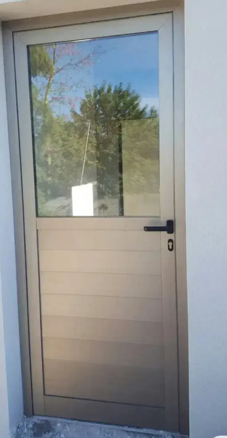 درب و پنجره  یوپی وی سی و الومنیوم اختصاصی|خدمات پیشه و مهارت|شیراز, شهرک صنعتی شیراز|دیوار