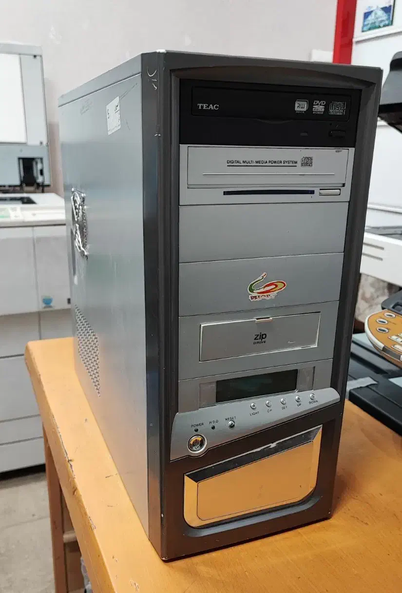 سیستم کامل قیمت مناسب|رایانه رومیزی|قم, شاه احمد قاسم|دیوار