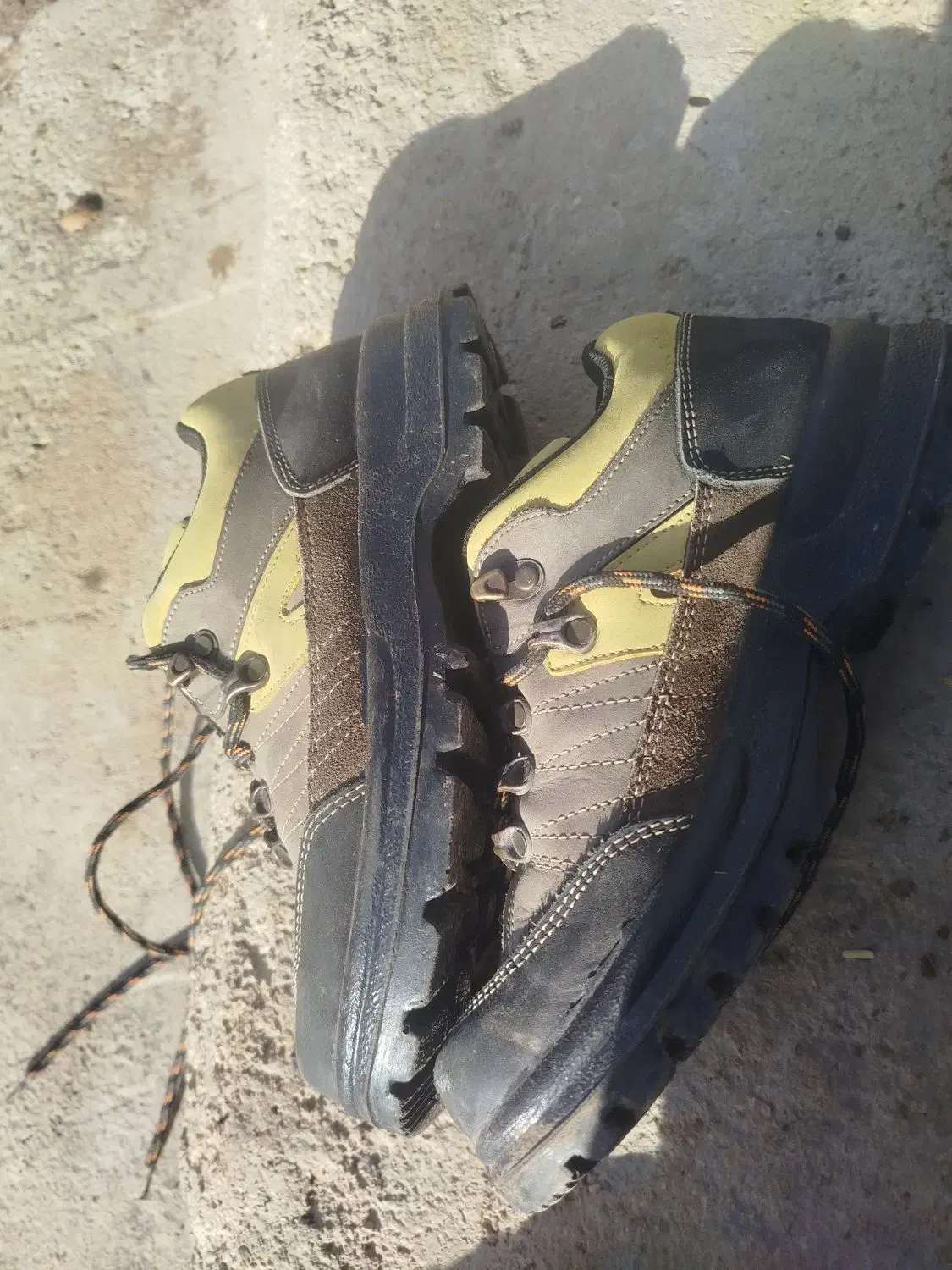 کفش|کیف، کفش، کمربند|دهدشت, |دیوار