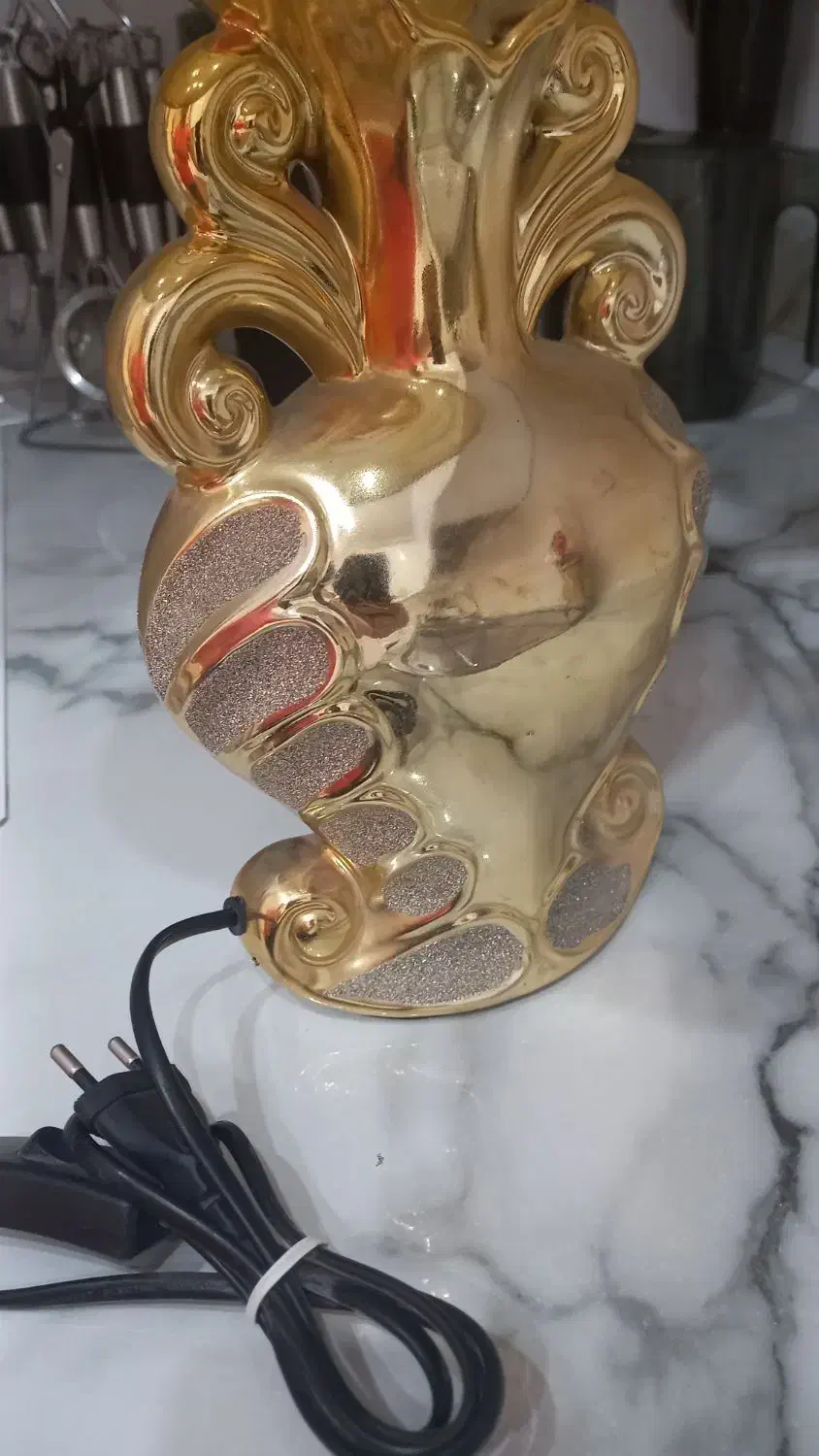 آباژور رومیزی طلایی|چراغ خواب و آباژور|مشهد, فدک|دیوار