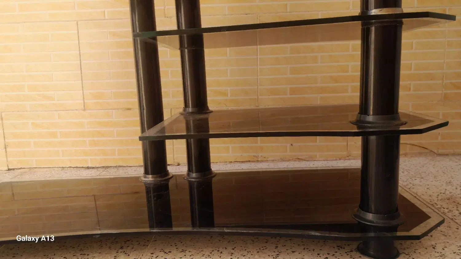 میزتلویزیون کاملا نووسالم|میز تلویزیون|فردوس (خراسان), |دیوار