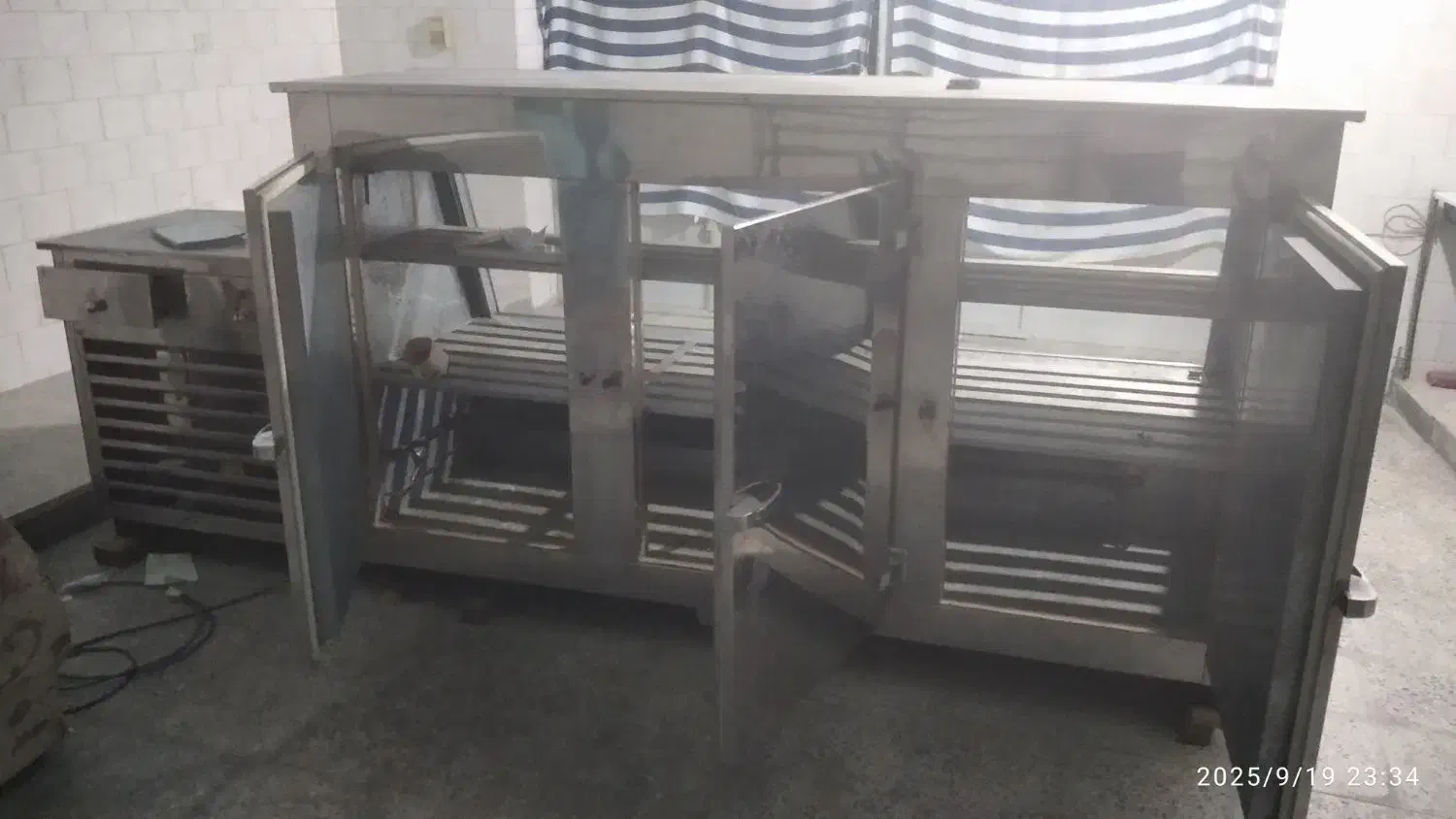 یخچال سه درب فروشگاهی کاملا سالم|فروشگاه و مغازه|خانمیرزا, |دیوار