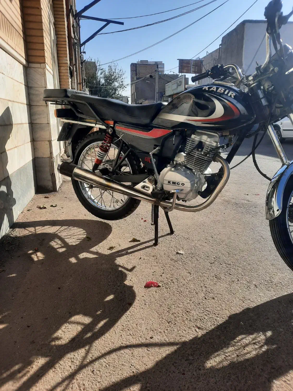 سی جی ال|موتورسیکلت|قم, زاویه|دیوار