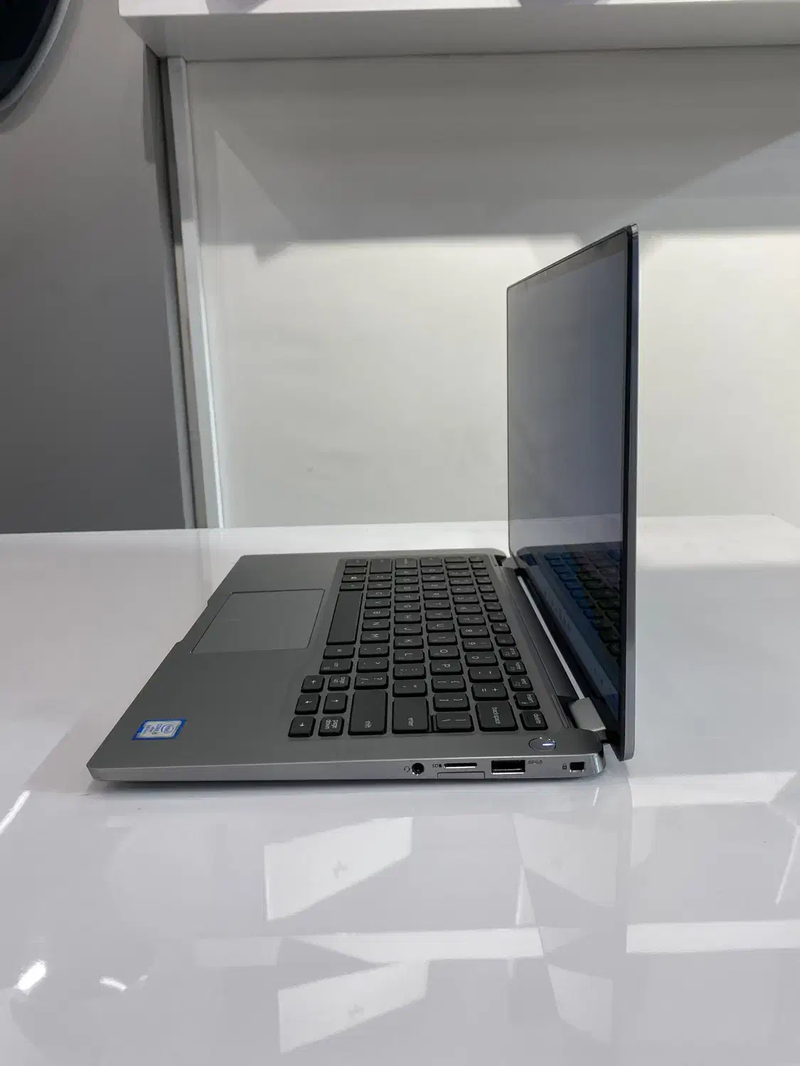 Dell latirude 7400 لپتاپ دل|رایانه همراه|تهران, فلسطین (میدان انقلاب)|دیوار