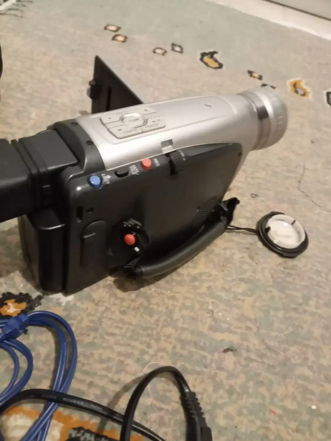 دروبین فیلمبرداری پاناسونیک سالم|دوربین عکاسی و فیلم‌برداری|تهران, نیروی هوایی (پیروزی)|دیوار