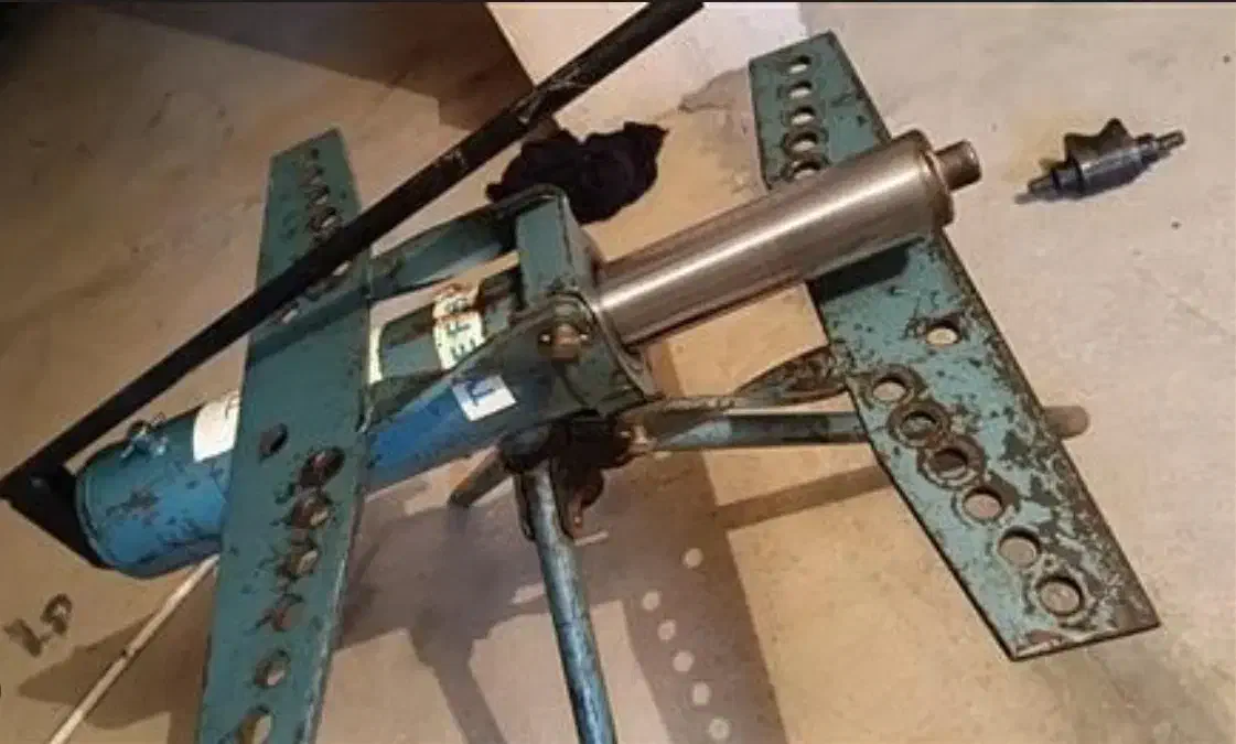 لوله خم کن|ابزارآلات|جاجرود, |دیوار