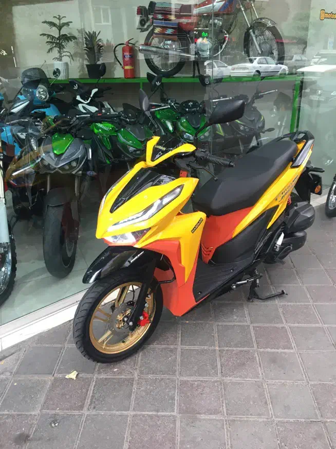 کلیک ۱۸۰ مدل ۱۴۰۲ درحد|موتورسیکلت|تبریز, |دیوار