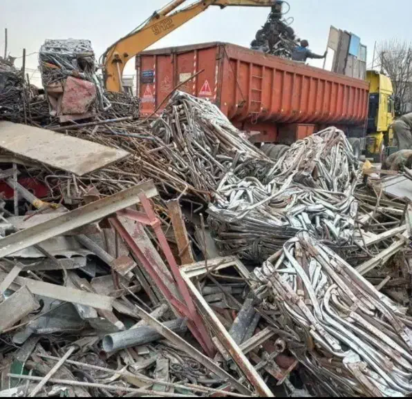 خریدار /فروش آهن ضایعات مس برنج آلومینیوم کل تهران|عمده‌فروشی|تهران, فلسطین (میدان انقلاب)|دیوار