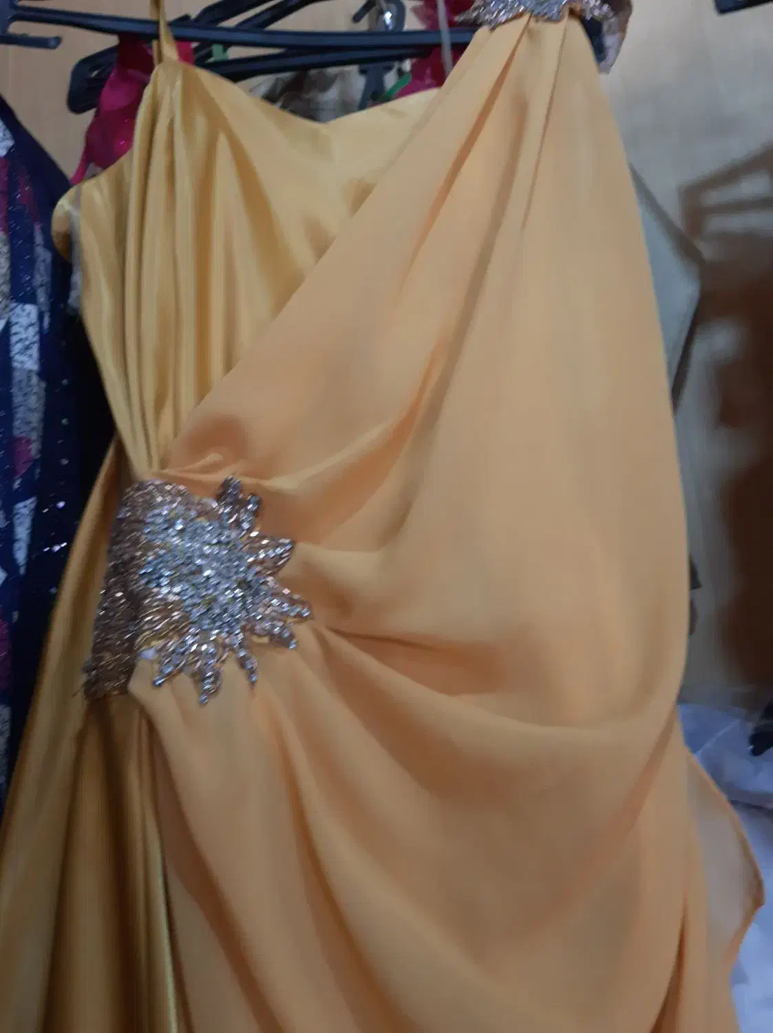 انواع لباس‌های مجلسی کوتاه وبلند|لباس|خمینی‌شهر, |دیوار