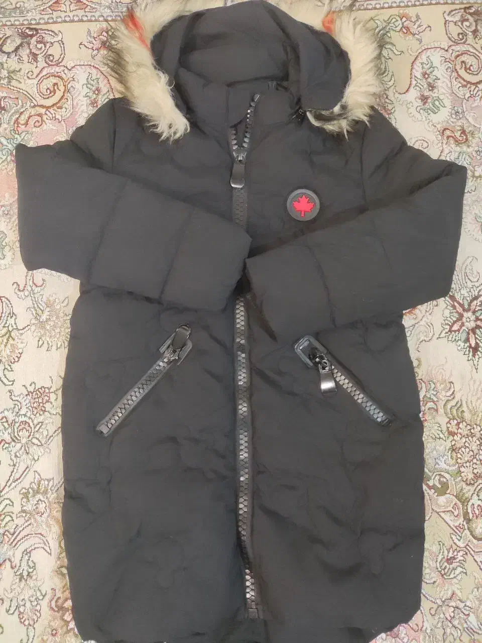 کاپشن در حد نو خارجی|کفش و لباس بچه|تهران, فلسطین (میدان انقلاب)|دیوار